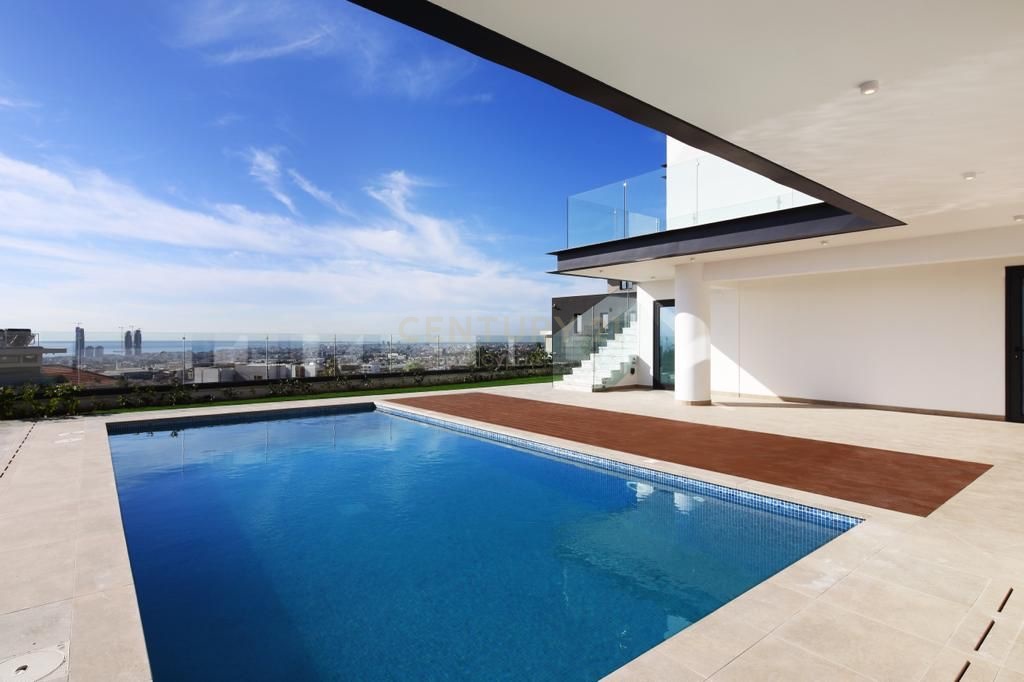 4 bedrooms Duplex in Germasogeia, Limassol, Cyprus No. 55541