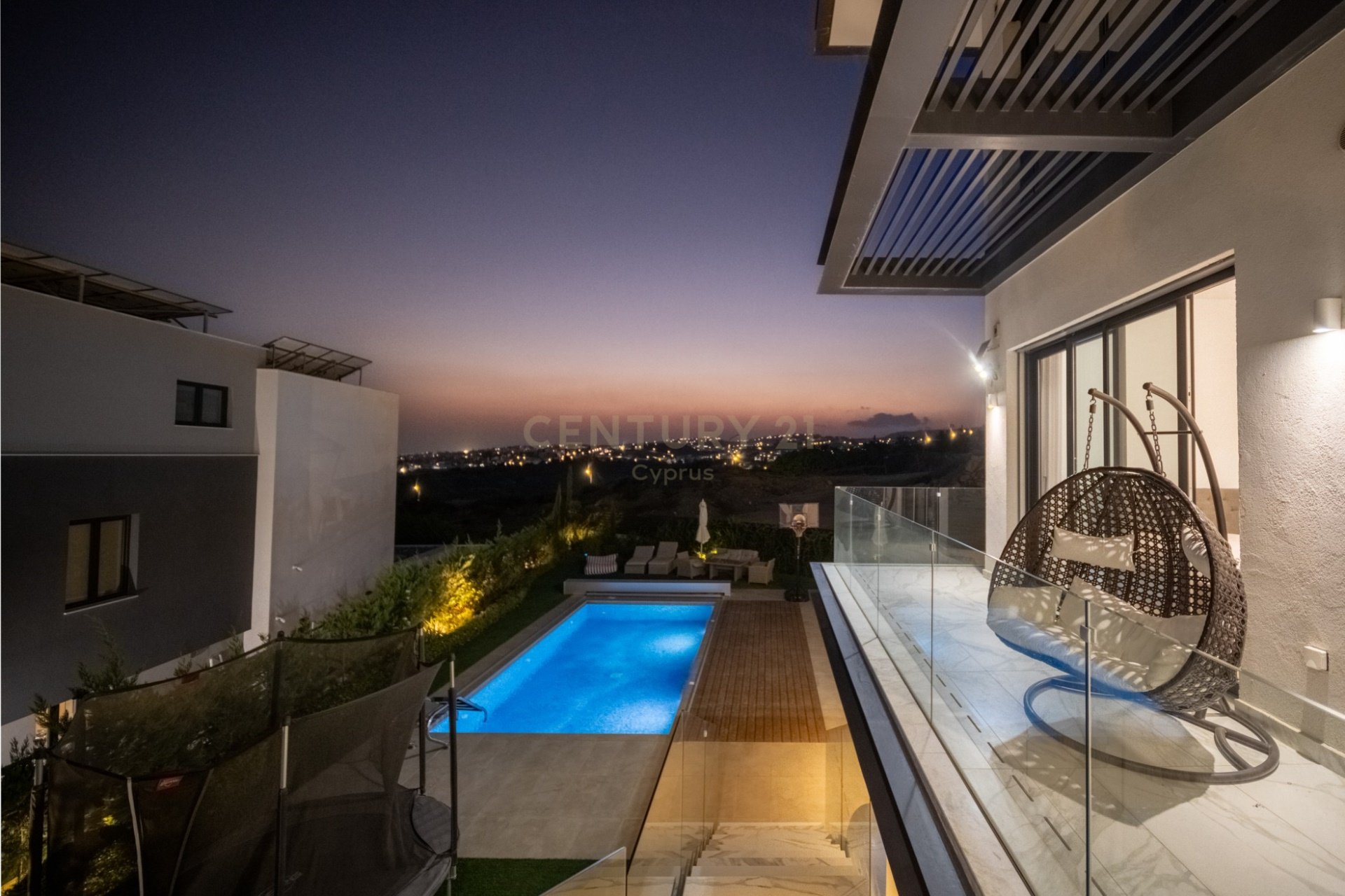 4 bedrooms Duplex in Germasogeia, Limassol, Cyprus No. 55541