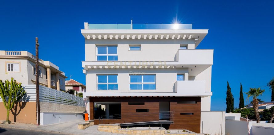2 dormitorios Apartamento en Germasogeia, Limassol,  No. 55543