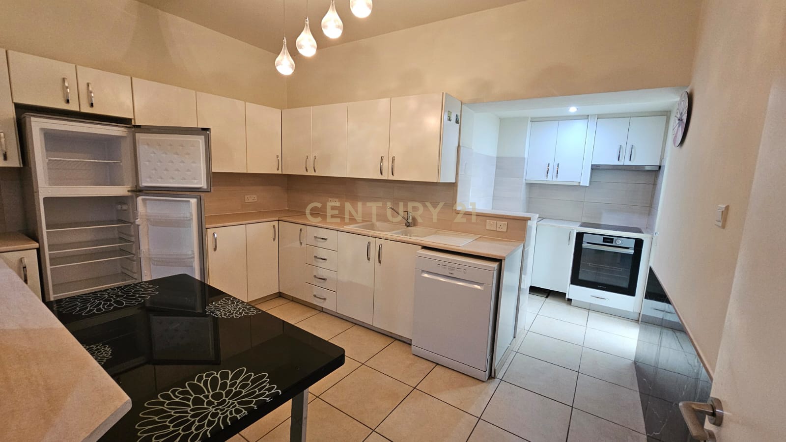 3 dormitorios Apartamento en Germasogeia, Limassol, Chipre No. 53586