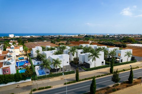 3 bedrooms Villa in Paralimni, Ammochostos,  No. 47563