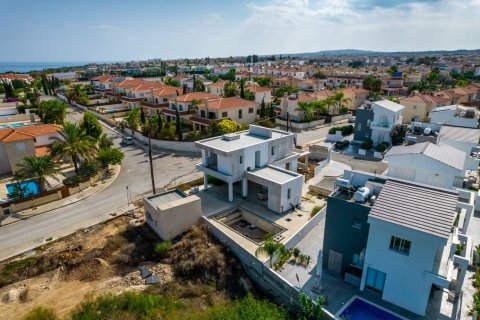 4 bedrooms Villa in Protaras, Ammochostos,  No. 47565 14