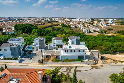 4 bedrooms Villa in Protaras, Ammochostos,  No. 47565 19