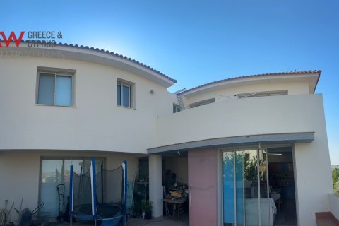 8 bedrooms Townhouse in Nicosia,  No. 39941 2