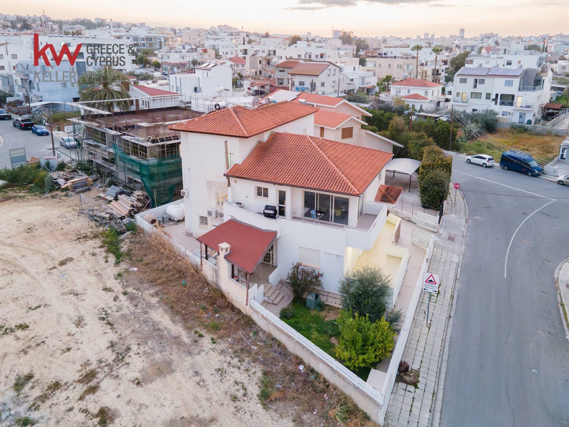 7 bedrooms Townhouse in Aglandjia, Nicosia, Cyprus No. 39939