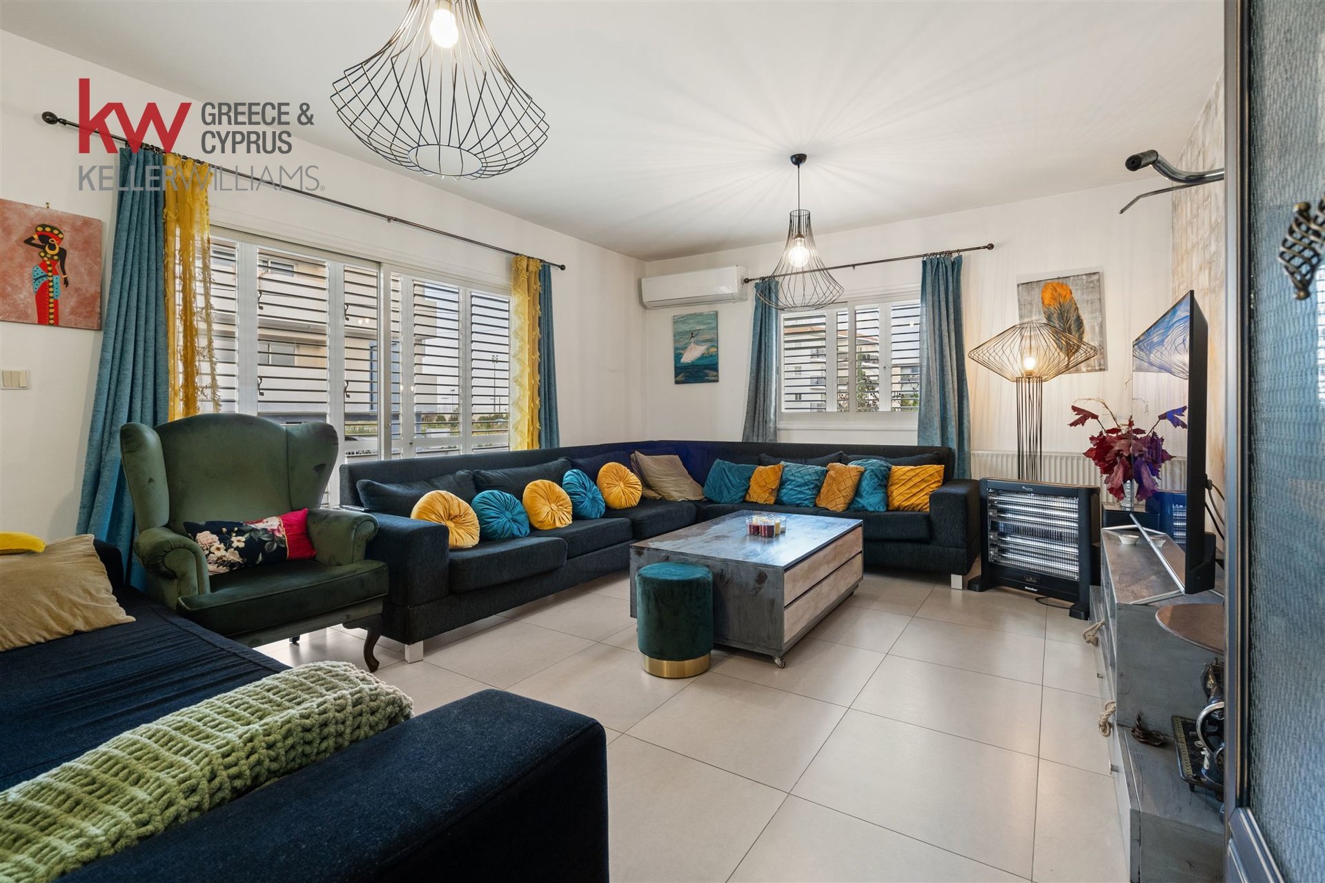 7 bedrooms Townhouse in Aglandjia, Nicosia, Cyprus No. 39939