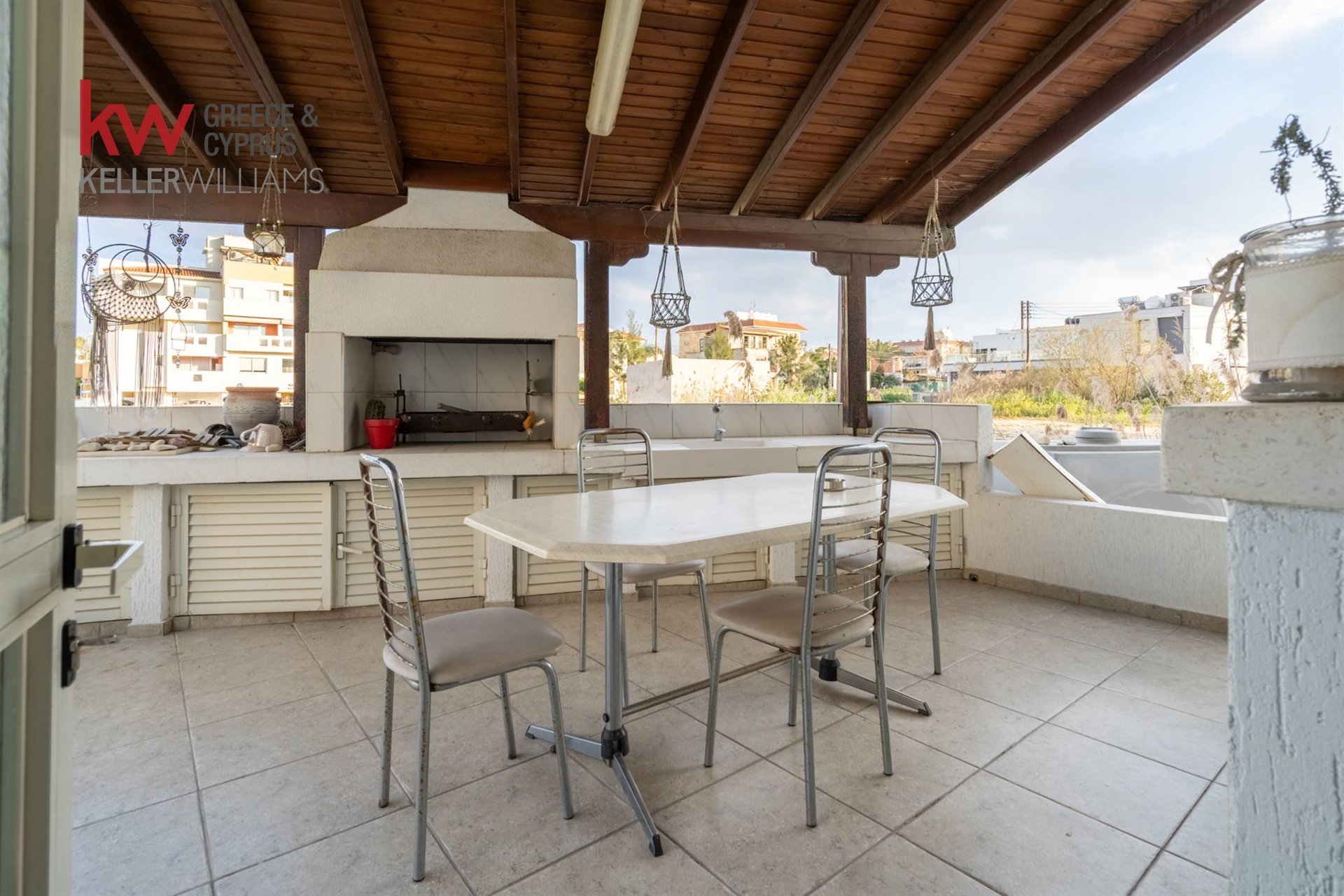 7 bedrooms Townhouse in Aglandjia, Nicosia, Cyprus No. 39939