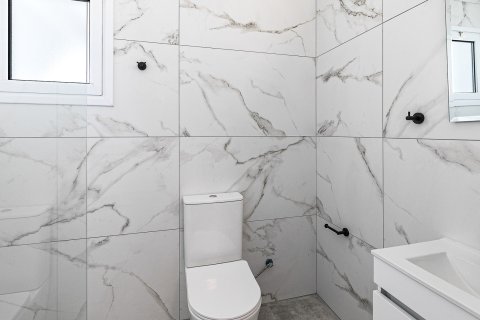 Квартира с 3 спальнями в Героскипу, Пафос,  № 46892 15