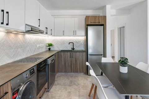 Квартира с 3 спальнями в Героскипу, Пафос,  № 46892 7