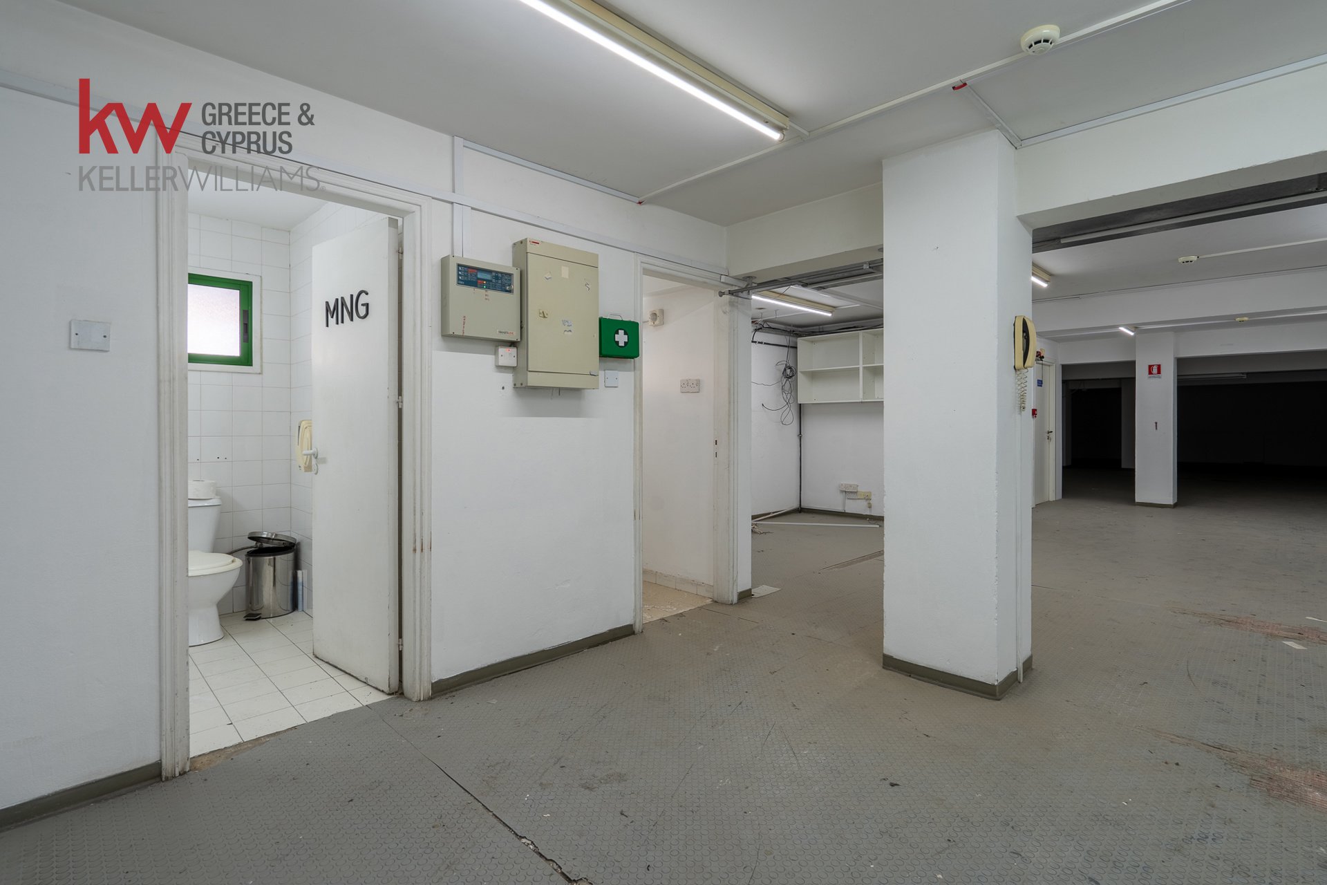 624m2 Office in Larnaca, Larnaka, Cyprus No. 40550