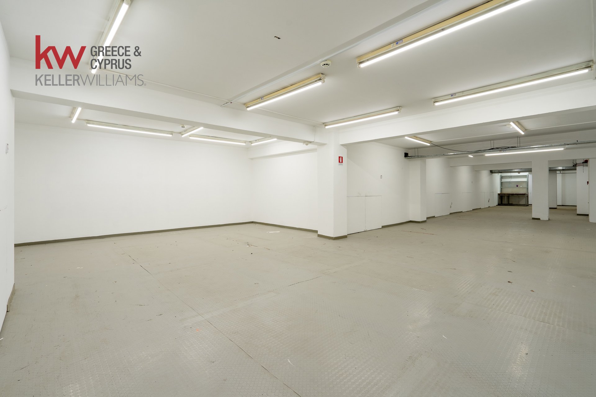 624m2 Office in Larnaca, Larnaka, Cyprus No. 40550
