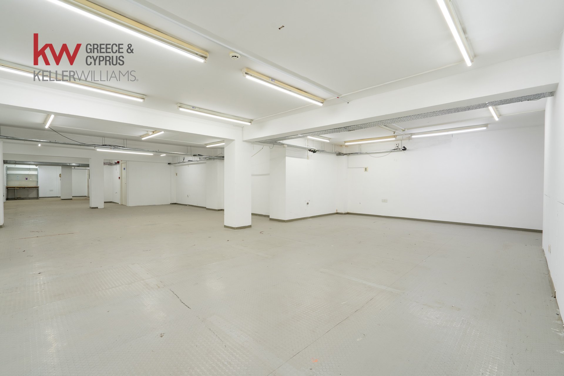 624m2 Office in Larnaca, Larnaka, Cyprus No. 40550