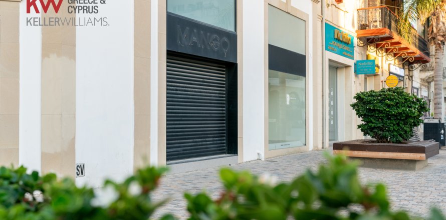 624m2 Office in Larnaca, Larnaka, No. 40550