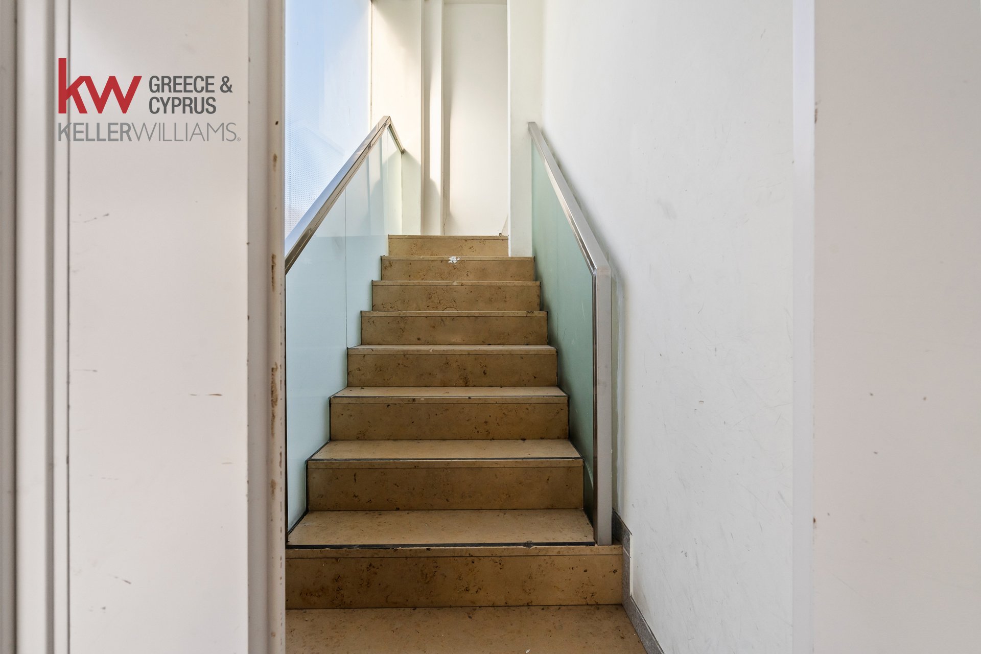 624m2 Office in Larnaca, Larnaka, Cyprus No. 40550