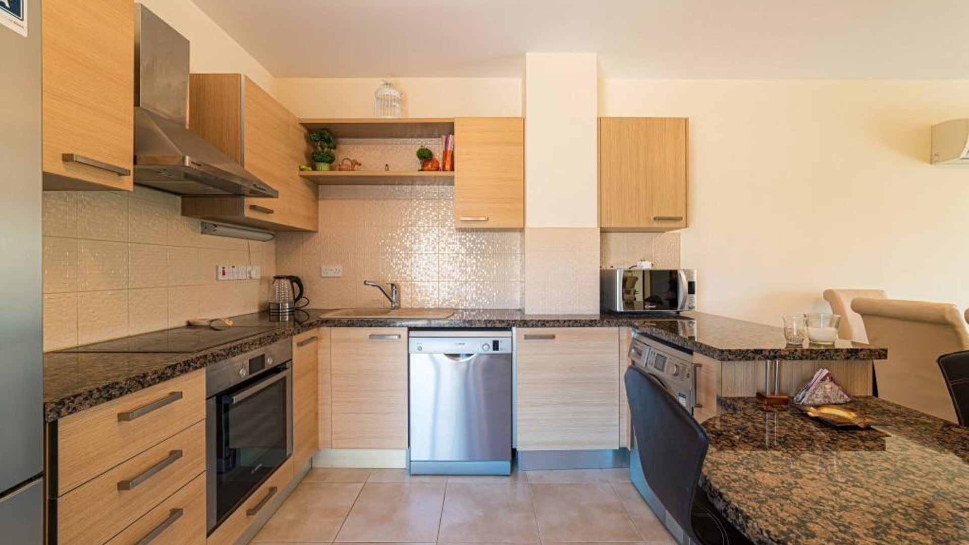 2 bedrooms Penthouse in Limassol, Cyprus No. 26223