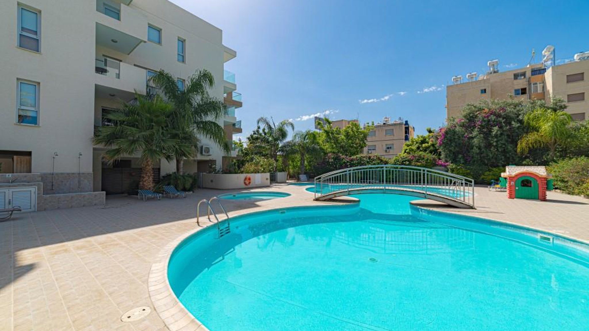 2 bedrooms Penthouse in Limassol, Cyprus No. 26223