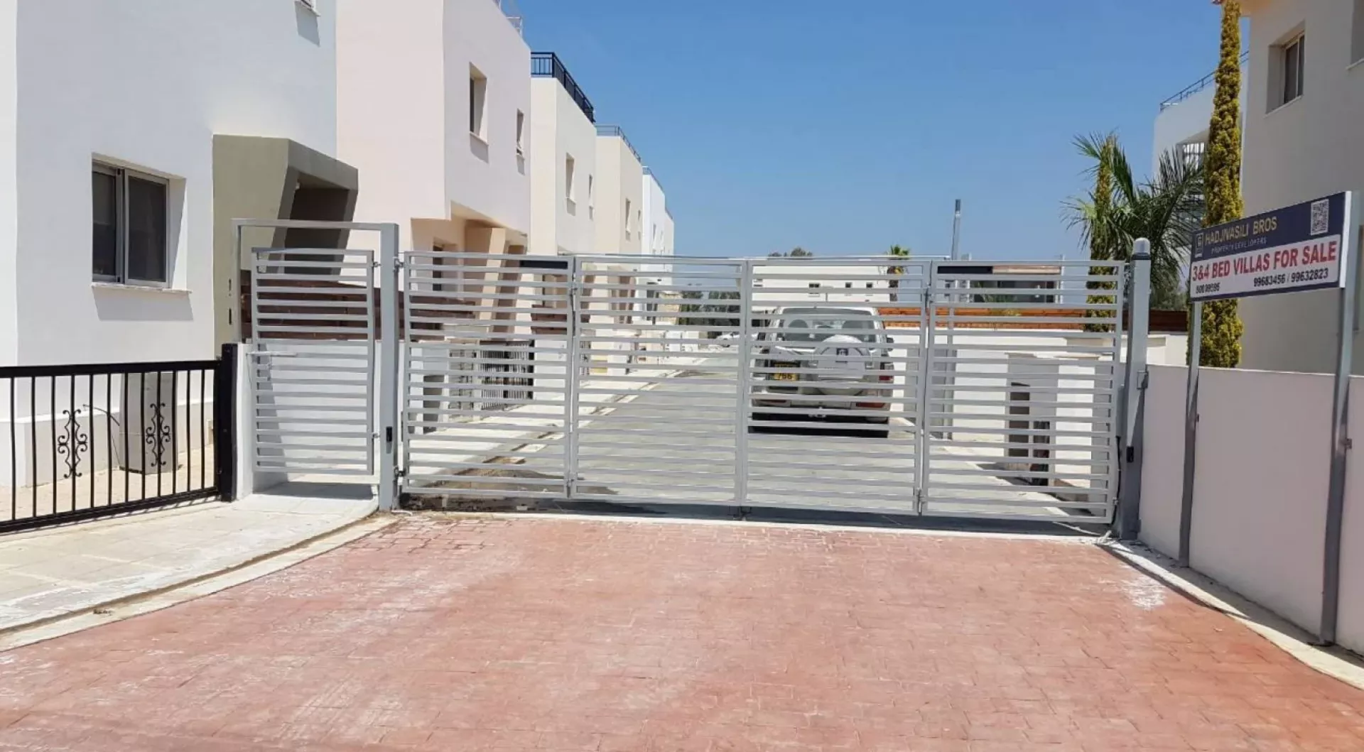 3 bedrooms Villa in Chloraka, Paphos, Cyprus No. 4953