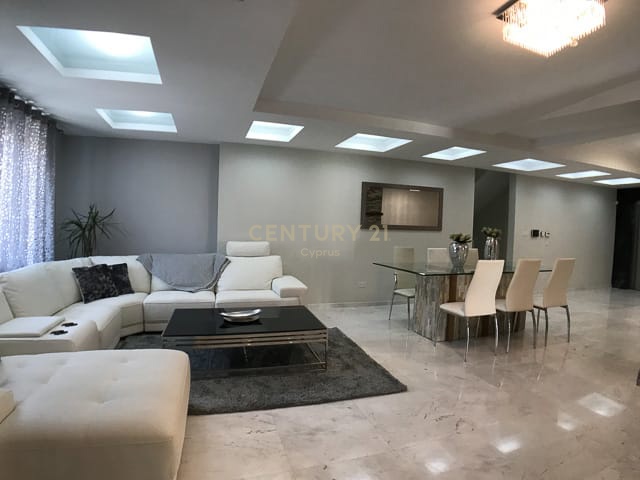 7 bedrooms Villa in Germasogeia, Limassol, Cyprus No. 58266