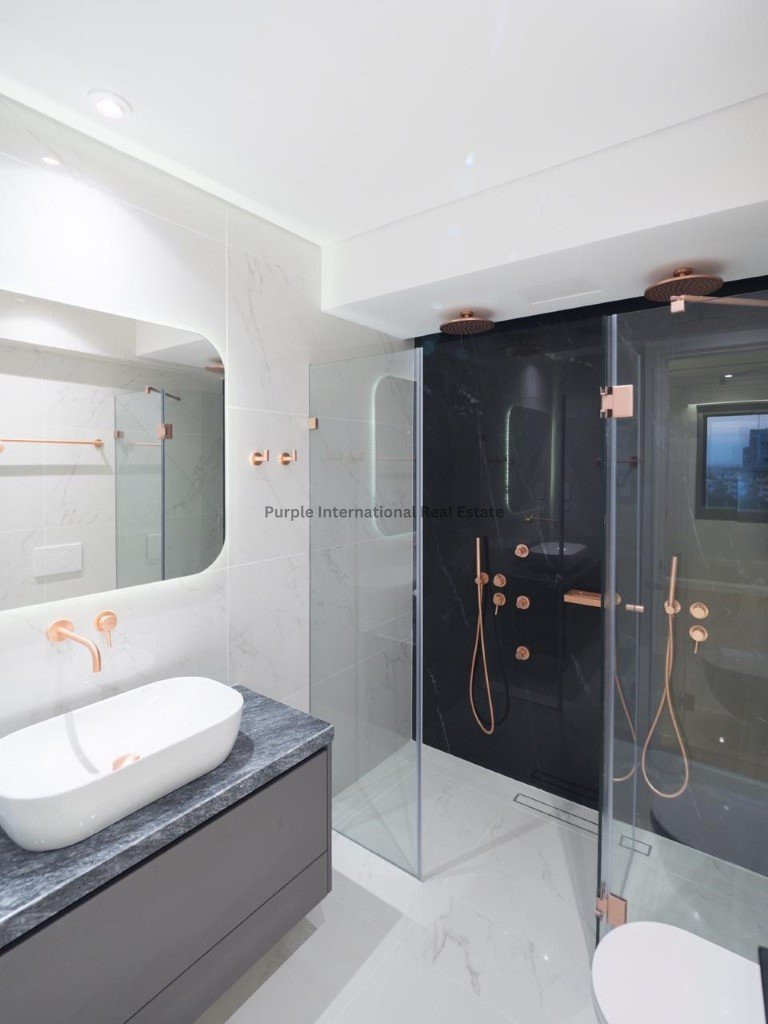 3 chambres Appartement à Neapolis, Limassol, Chypre No. 8064