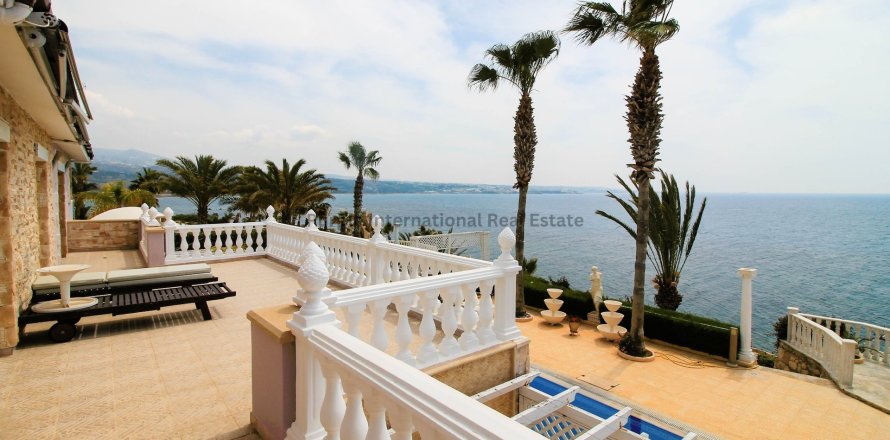 4 dormitorios Villa en Coral Bay, Pegeia, Paphos,  No. 8065