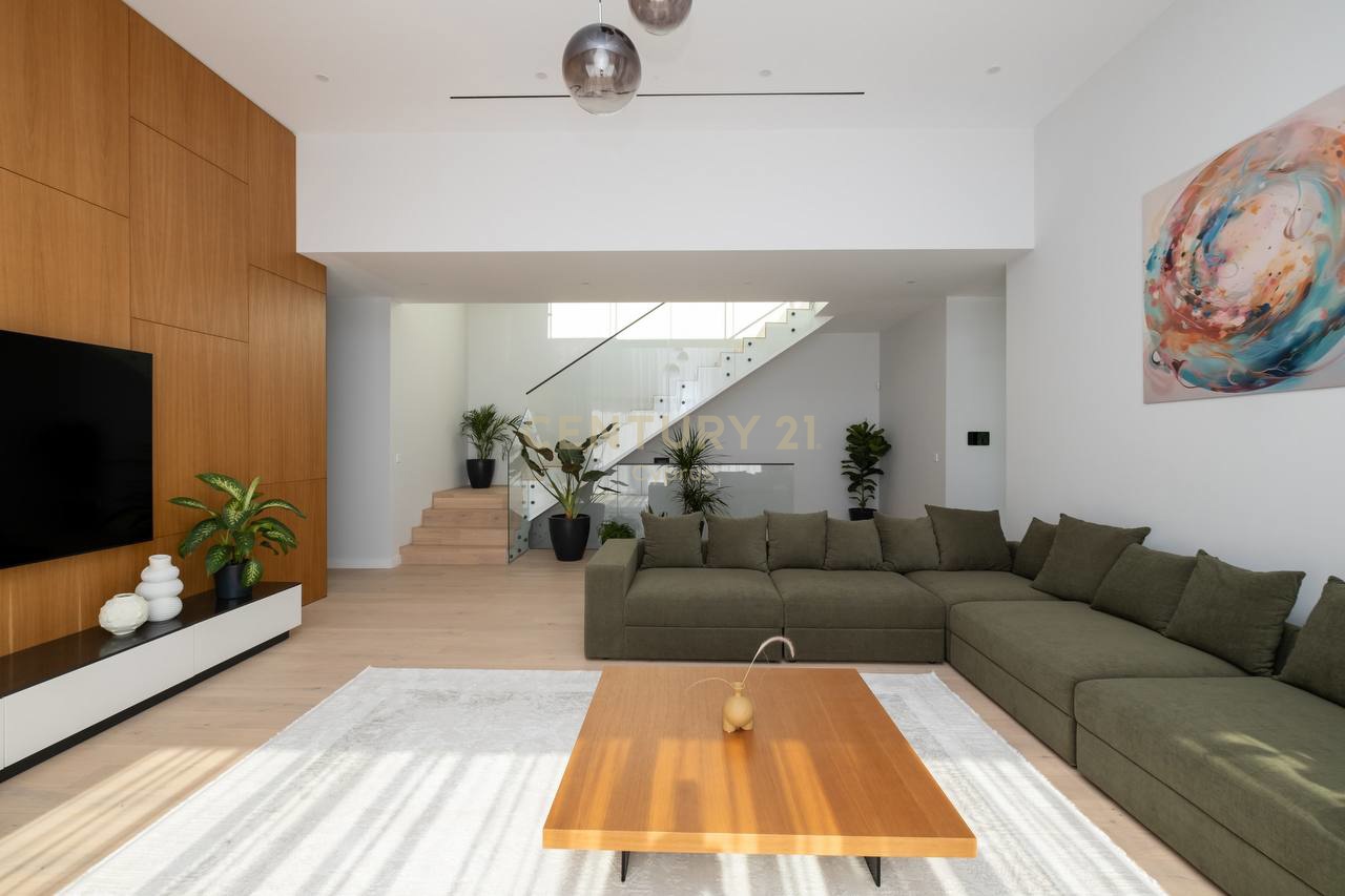 6 bedrooms Villa in Souni–Zanatzia, Limassol, Cyprus No. 56025