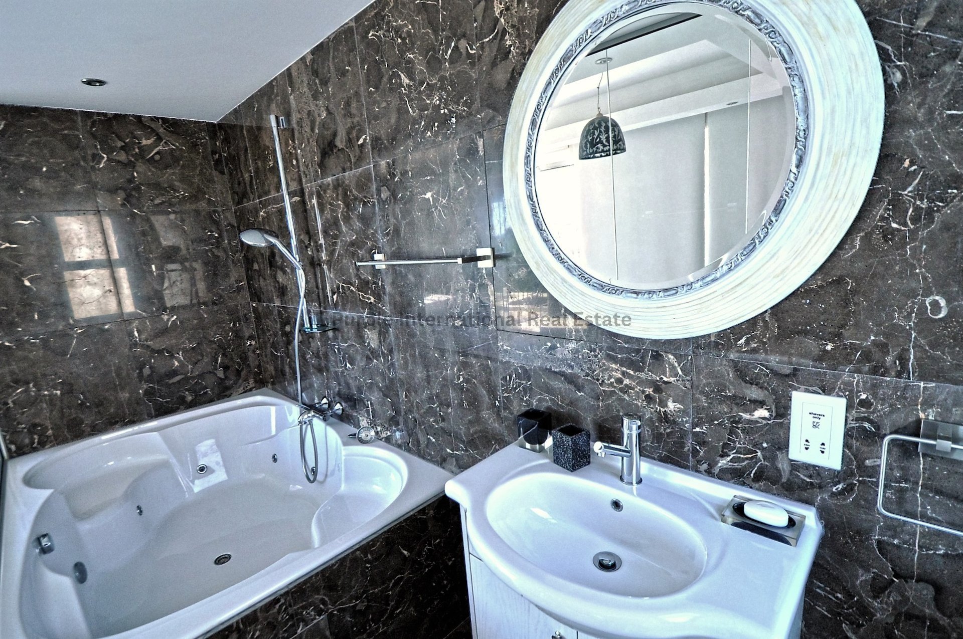 5 bedrooms Villa in Ayia Napa, Ammochostos, Cyprus No. 53020