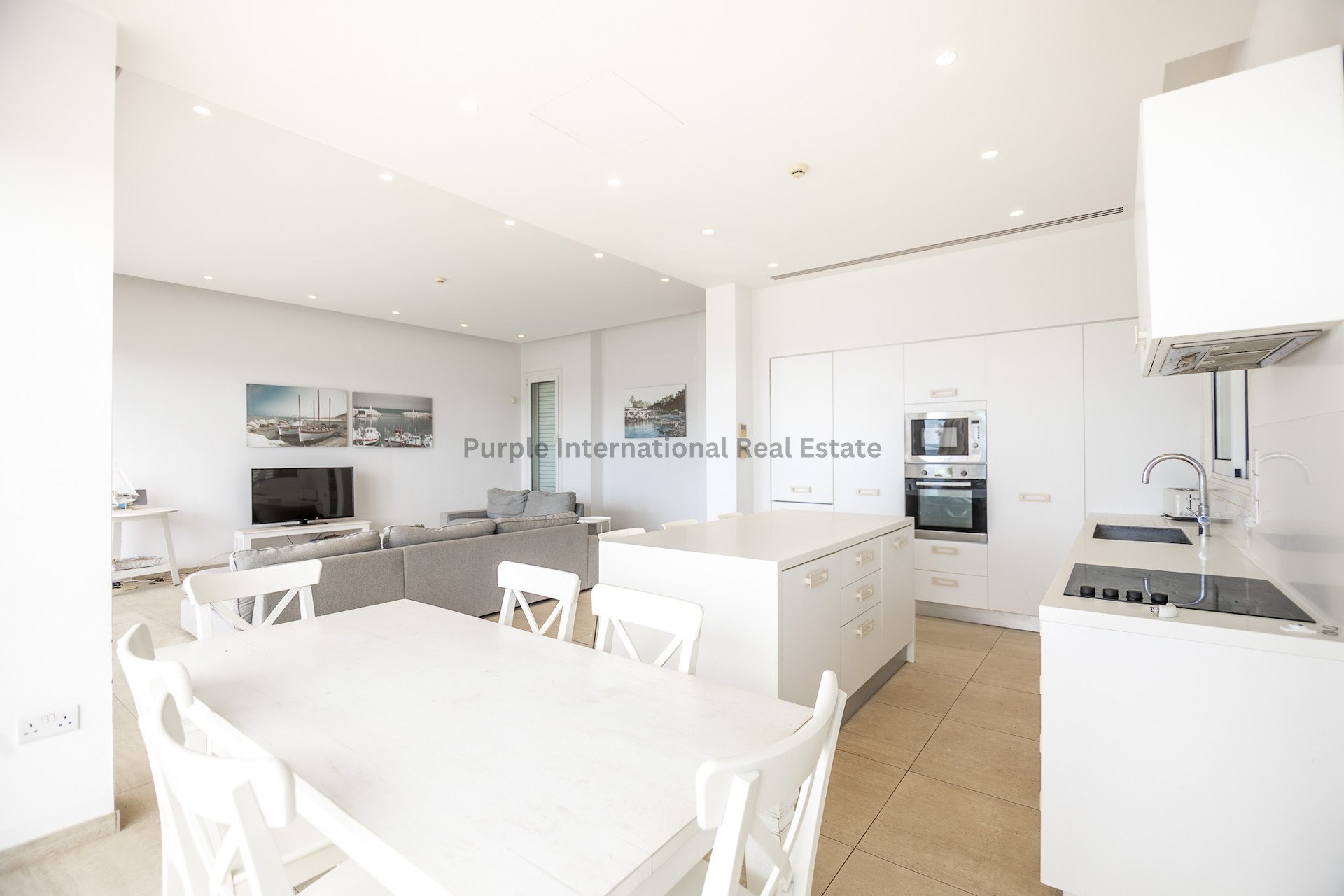 5 bedrooms Villa in Paralimni, Ammochostos, Cyprus No. 36073