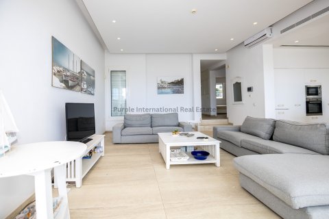 5 bedrooms Villa in Paralimni, Ammochostos,  No. 36073 8