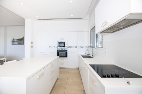 5 bedrooms Villa in Paralimni, Ammochostos,  No. 36073 12