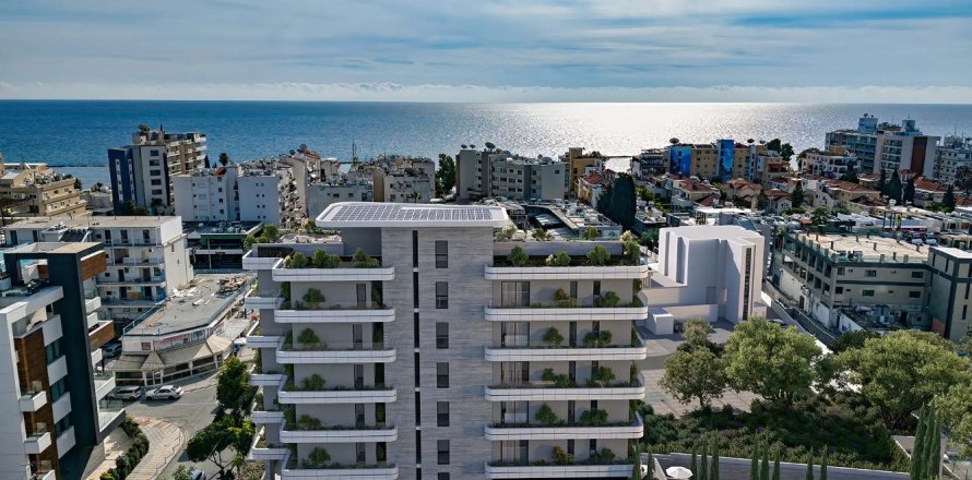 1 bedroom Apartment in Limassol,  No. 47808
