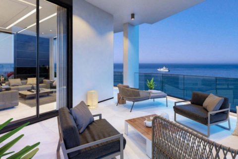 4 bedrooms Apartment in Limassol,  No. 38617 8