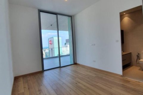 3 bedrooms Apartment in Limassol,  No. 38616 6