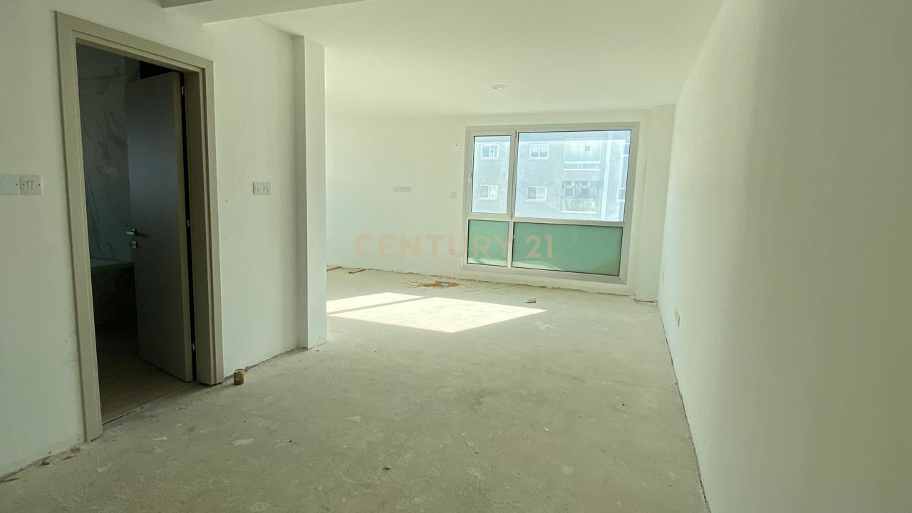 3 dormitorios Apartamento en Germasogeia, Limassol, Chipre No. 54210