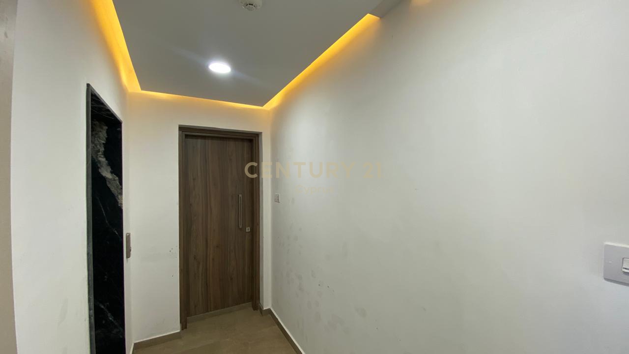 3 dormitorios Apartamento en Germasogeia, Limassol, Chipre No. 54210