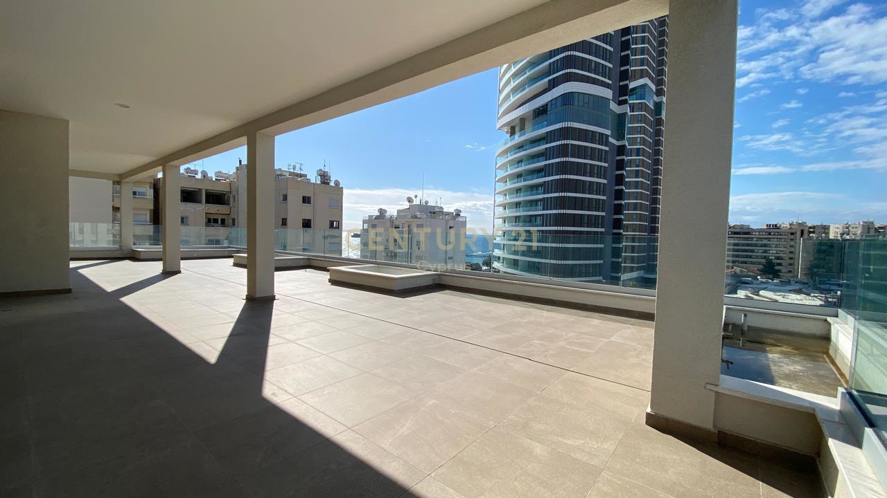 3 dormitorios Apartamento en Germasogeia, Limassol, Chipre No. 54210