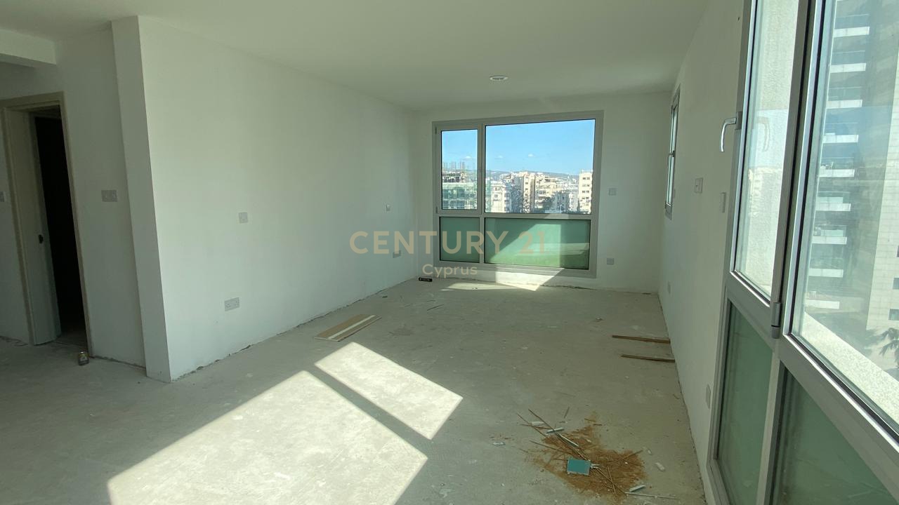 3 dormitorios Apartamento en Germasogeia, Limassol, Chipre No. 54210
