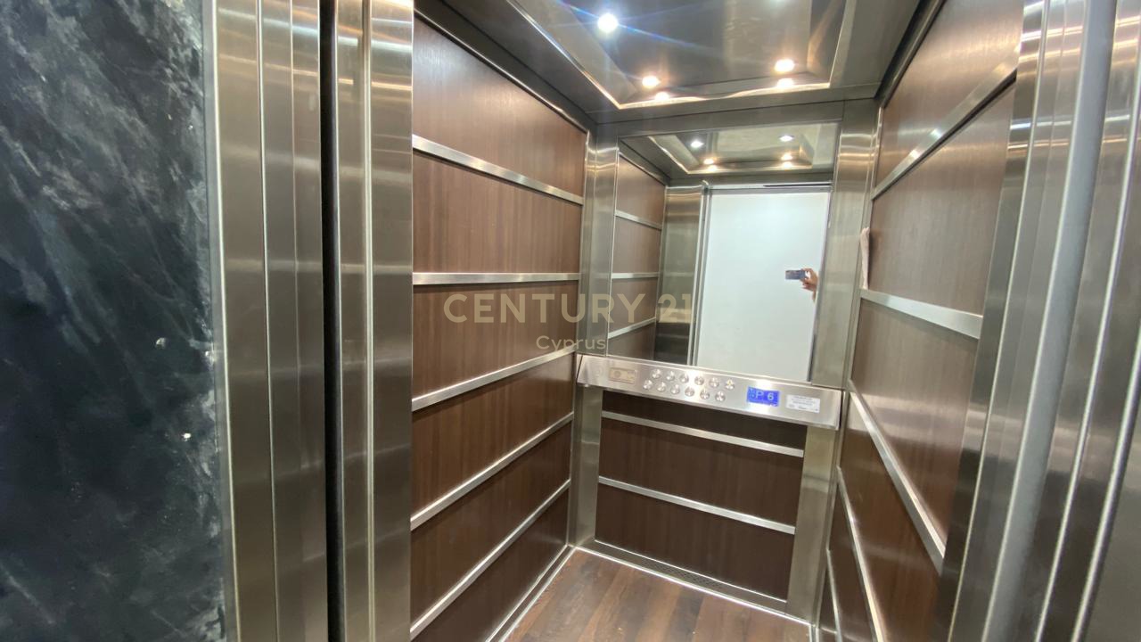 3 dormitorios Apartamento en Germasogeia, Limassol, Chipre No. 54210
