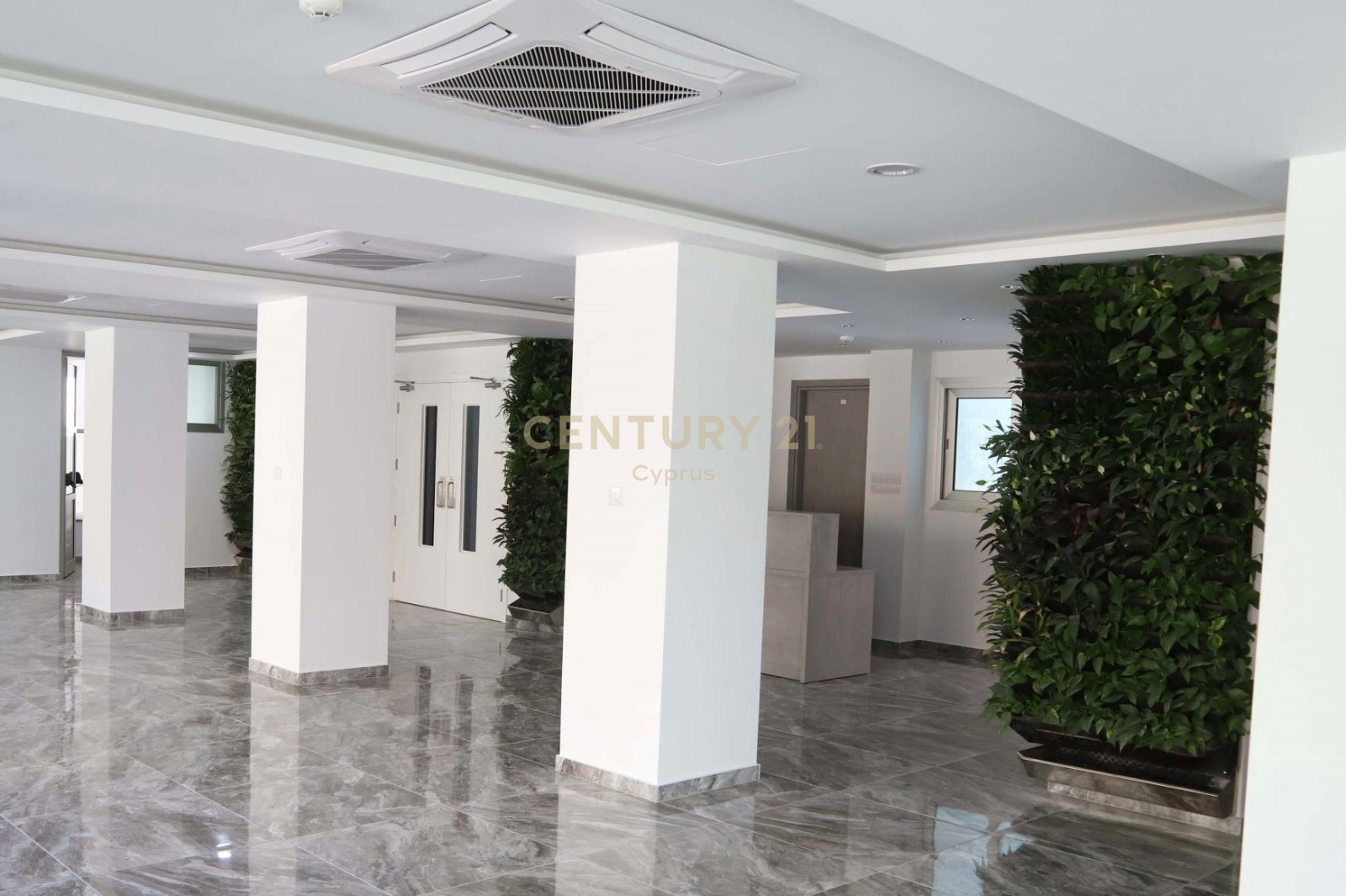 3 dormitorios Apartamento en Germasogeia, Limassol, Chipre No. 54210