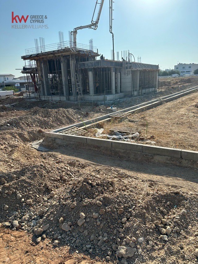 Земельный участок 581м2 в Агиос Николаос, Пафос, Кипр № 40079