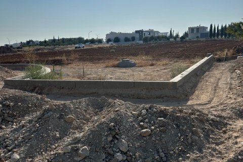 581m2 Land in Agios Nikolaos, Paphos, No. 40079