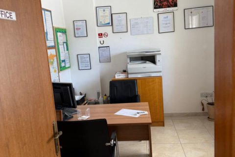 8 rooms Office in Limassol,  No. 40077 13