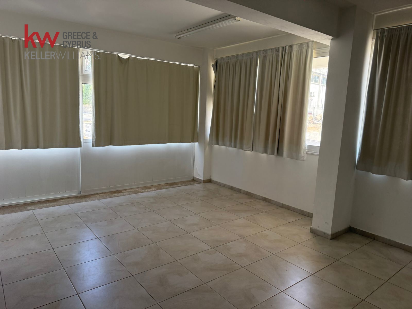 8 habitaciones Oficina en Limassol, Chipre No. 40077