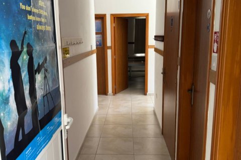 8 rooms Office in Limassol,  No. 40077 15