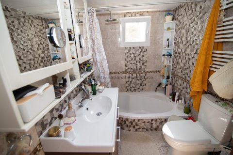 3 bedrooms Bungalow in Meneou, Larnaka,  No. 39095 10