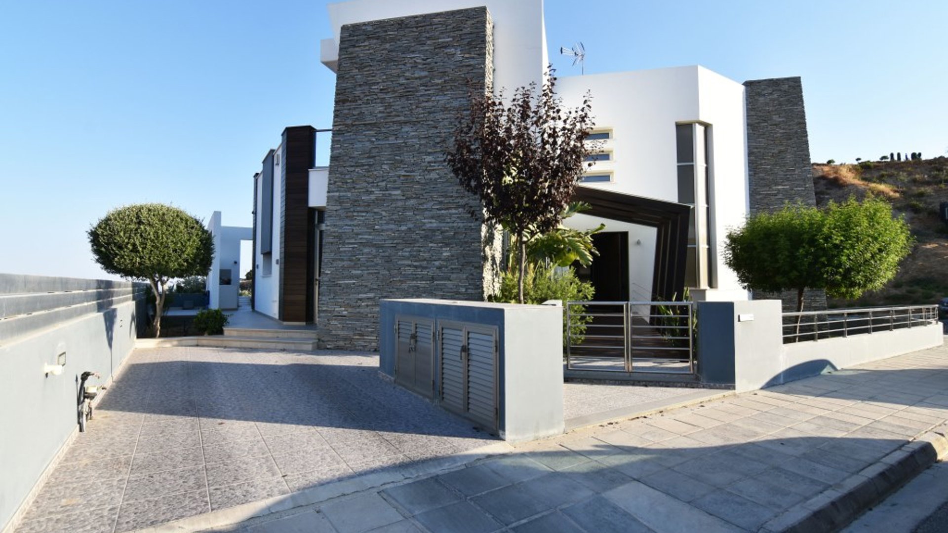 4 bedrooms Villa in Limassol, Cyprus No. 25713