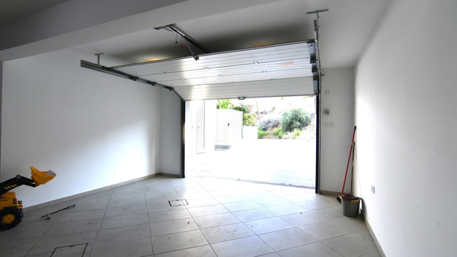 4 bedrooms Villa in Limassol, Cyprus No. 25713