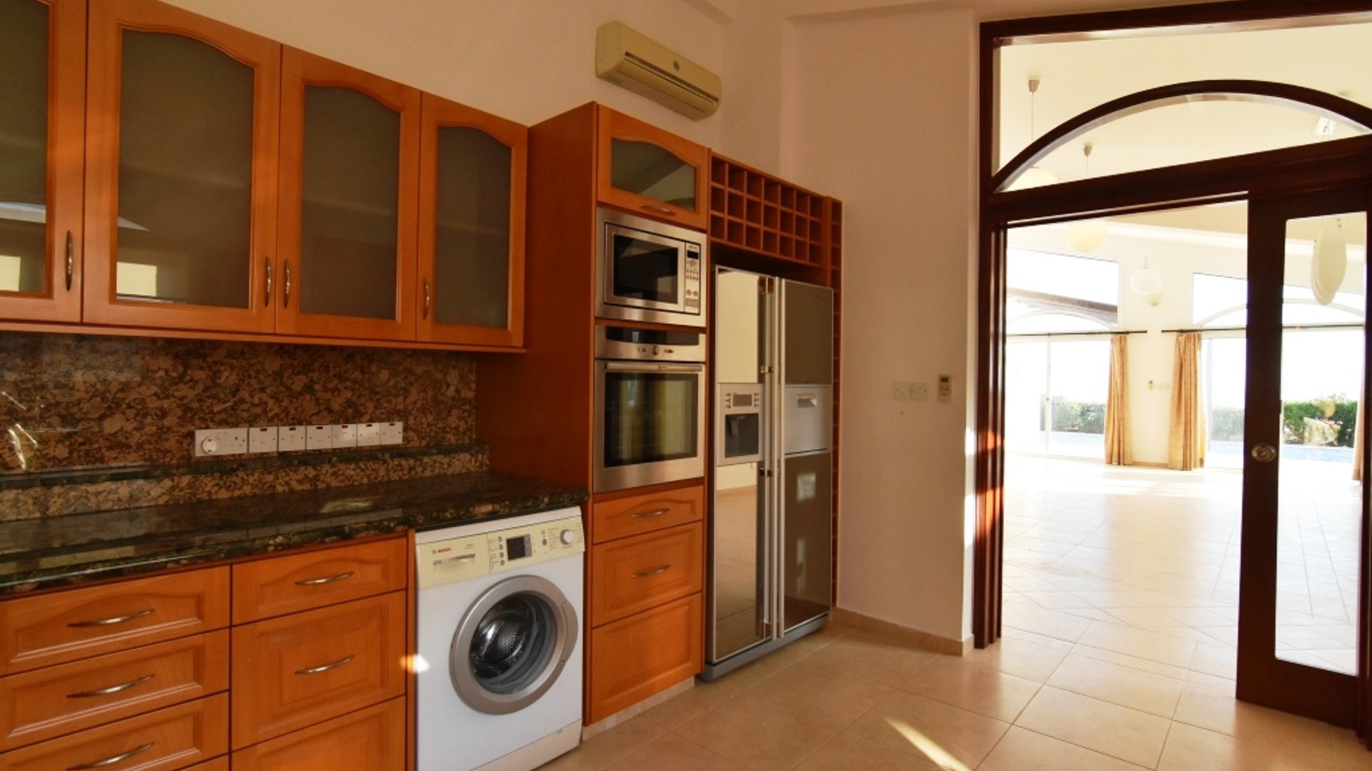 3 bedrooms Villa in Pissouri, Limassol, Cyprus No. 25714