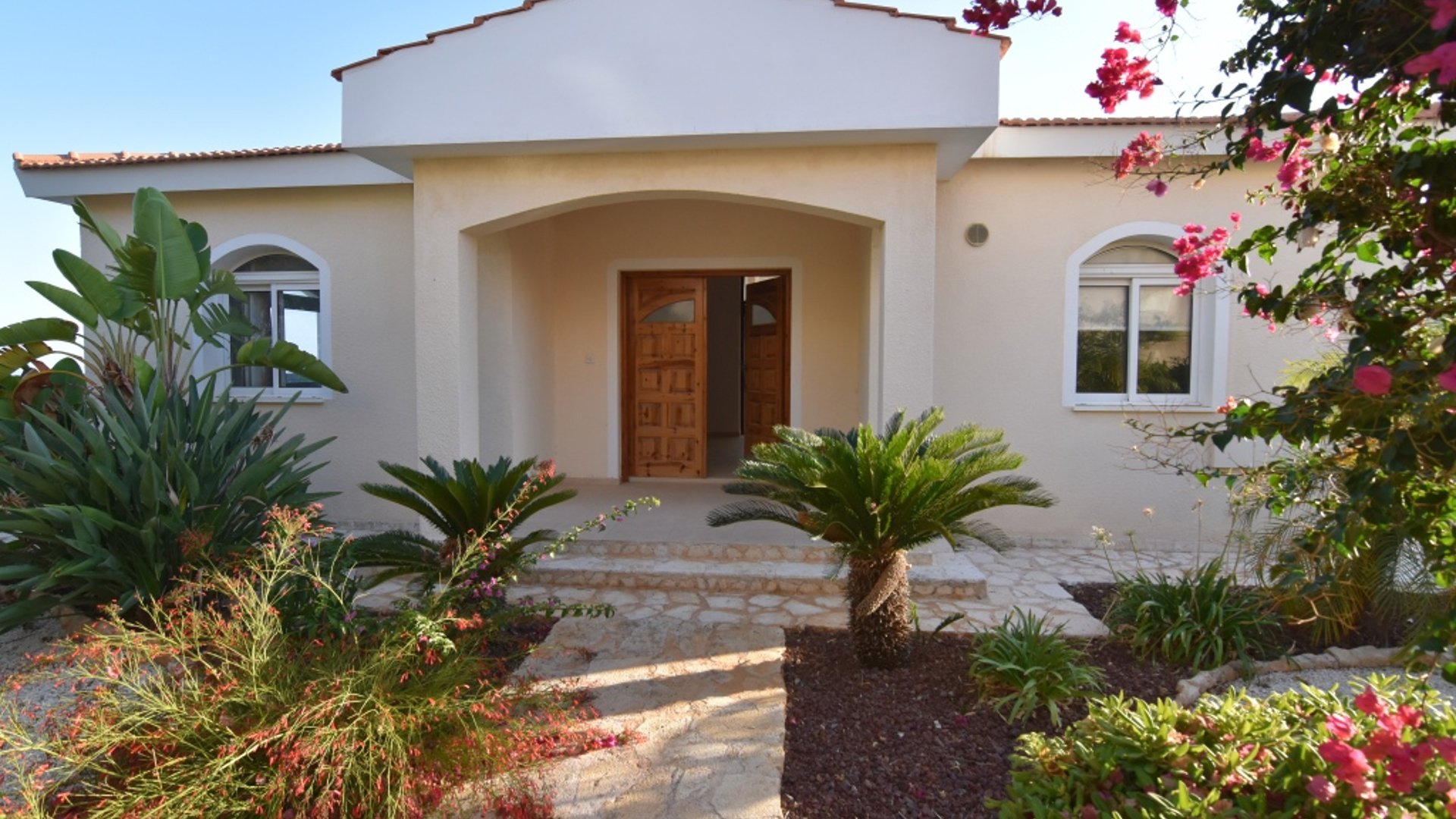 3 bedrooms Villa in Pissouri, Limassol, Cyprus No. 25714