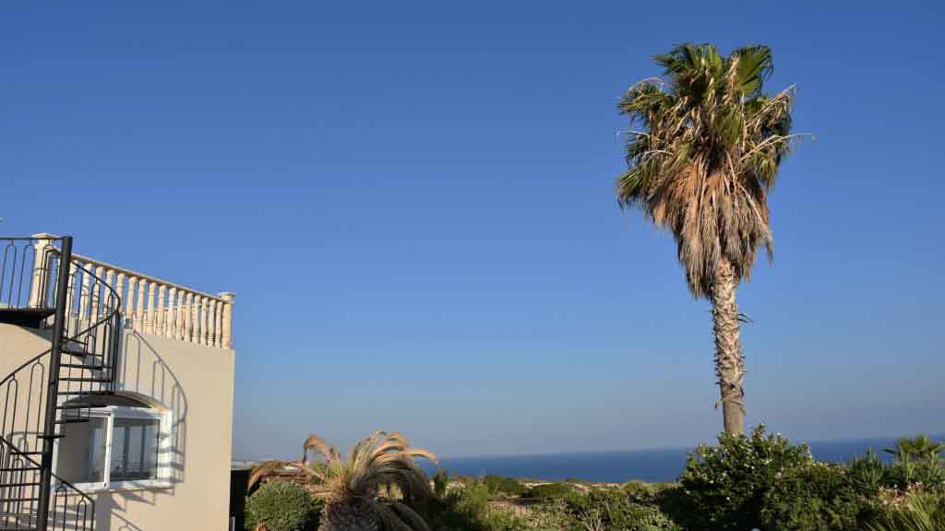 3 bedrooms Villa in Pissouri, Limassol, Cyprus No. 25714