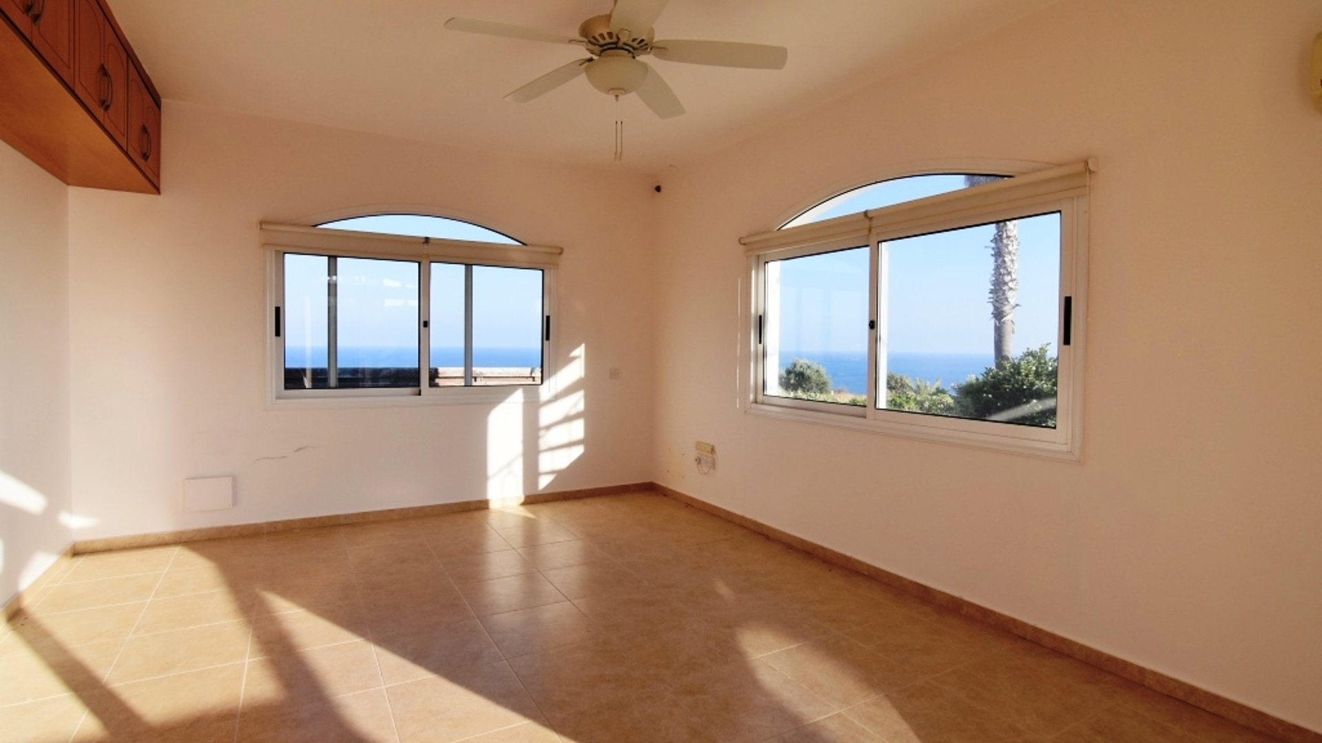 3 bedrooms Villa in Pissouri, Limassol, Cyprus No. 25714